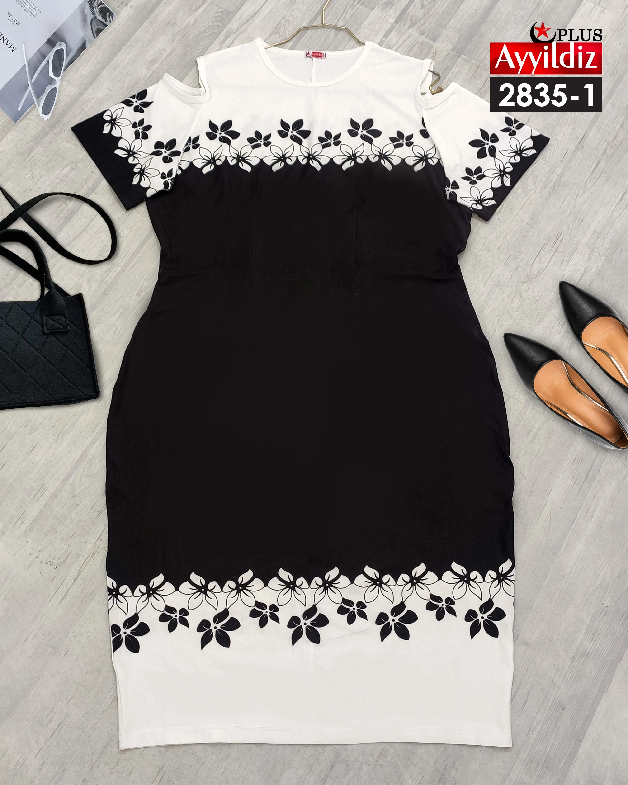 پیراهن خاص سرشونه باز آستین کوتاه  سایز بزرگ زنانه کد 2835
